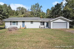 4070 E Fruiport Rd, Fruitport, MI 49415 - Photo 1