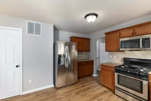 24537 Brownstone Blvd, Mattawan, MI 49071 - Photo 13