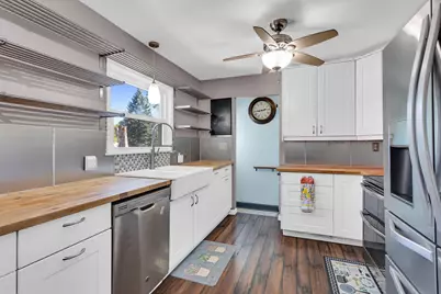 1021 S Higby Street, Jackson, MI 49203 - Photo 9