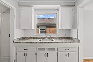 7210 Buckingham Ave Ave, Allen Park, MI 48101 - Photo 17