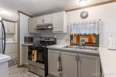 14128 Luckett Lane, Grand Haven, MI 49417 - Photo 21