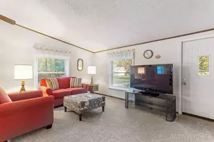 14128 Luckett Ln, Grand Haven, MI 49417 - Photo 13