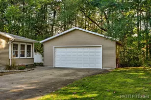 14128 Luckett Ln, Grand Haven, MI 49417 - Photo 5