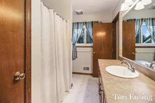 935 Alpine St, Greenville, MI 48838 - Photo 13