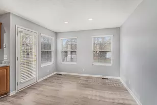 16409 Lannin Ln, Spring Lake, MI 49456 - Photo 3