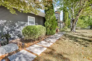 4870 Fleetwood Ln, Jackson, MI 49201 - Photo 9