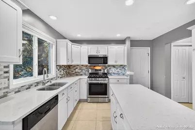 3668 Running Brook SE, Kentwood, MI 49512 - Photo 13