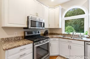 145 Bay Meadows Dr, Holland, MI 49424 - Photo 17