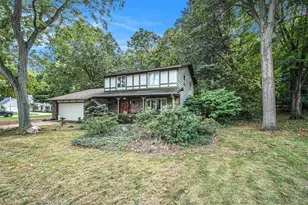 6986 Cimarron Dr SE, Grand Rapids, MI 49546 - Photo 3