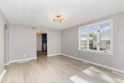 649 Grant Avenue, Saint Joseph, MI 49085 - Photo 3
