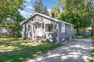 649 Grant Ave, Saint Joseph, MI 49085 - Photo 25