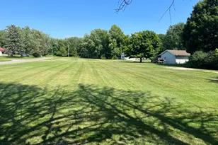 2140 Joyce St, Benton Harbor, MI 49022 - Photo 1