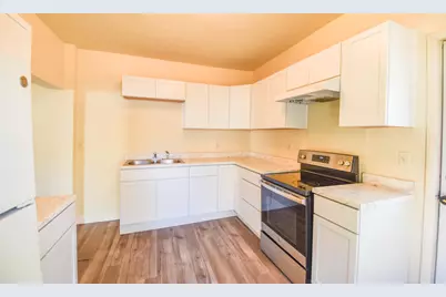 67 W Washington Street, Coldwater, MI 49036 - Photo 5