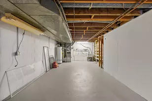 21934 S Nunneley Rd, Clinton Twp, MI 48035 - Photo 37