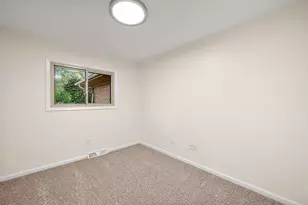 21934 S Nunneley Rd, Clinton Twp, MI 48035 - Photo 25