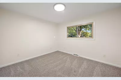 21934 S Nunneley Road, Clinton Twp, MI 48035 - Photo 27