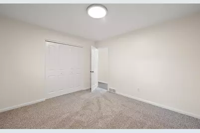 21934 S Nunneley Road, Clinton Twp, MI 48035 - Photo 19