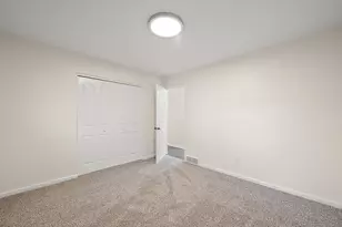 21934 S Nunneley Rd, Clinton Twp, MI 48035 - Photo 19