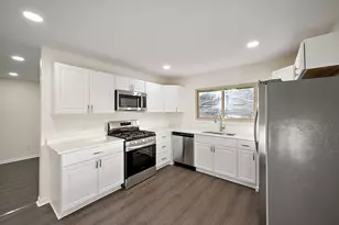 21934 S Nunneley Rd, Clinton Twp, MI 48035 - Photo 11