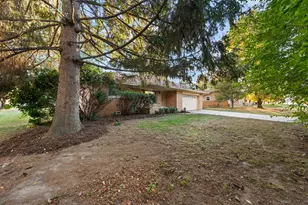 21934 S Nunneley Rd, Clinton Twp, MI 48035 - Photo 3