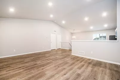 709 Skyview Trail, Ionia, MI 48846 - Photo 9