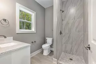 18901 148th Ave, Spring Lake, MI 49456 - Photo 13