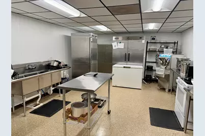 3010 Wildwood Avenue, Jackson, MI 49202 - Photo 13