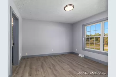 2929 Montcalm Avenue SE, Lowell, MI 49331 - Photo 11