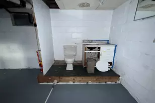 427 Sheldon St, Kalamazoo, MI 49001 - Photo 23