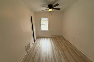 427 Sheldon St, Kalamazoo, MI 49001 - Photo 17