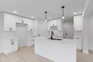 2004 Green Acres Dr, Adrian, MI 49221 - Photo 5