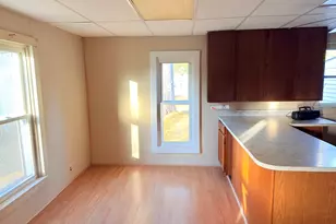 411 N Higbee St, Reed City, MI 49677 - Photo 3