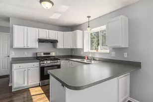 167 Ridgeview Ct, Grass Lake, MI 49240 - Photo 9