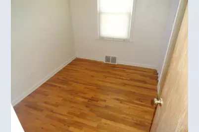 19317 Woodside Street, Harper Woods, MI 48225 - Photo 5