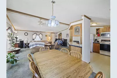 9411 N Maple Hill Rd Road, Howard City, MI 49329 - Photo 35