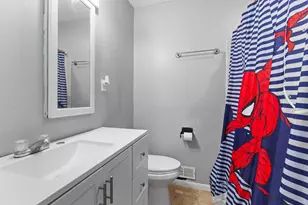 260 Renfrew Ave, Adrian, MI 49221 - Photo 21