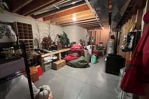 2499 Crestwood Dr, Adrian, MI 49221 - Photo 41