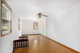 446 N 24th Street N, Springfield, MI 49037 - Photo 9