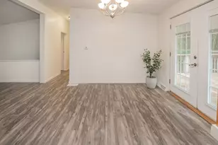 13050 S Helmer Road S, Battle Creek, MI 49015 - Photo 9