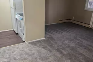 31831 Grand River Ave Ave, Farmington, MI 48336 - Photo 5