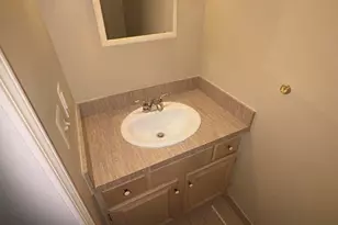 37403 Stonegate Cir, Clinton Twp, MI 48036 - Photo 11