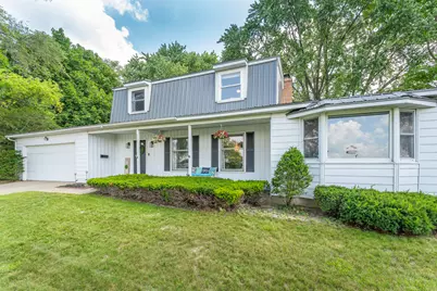 212 S Hillcrest Street, Greenville, MI 48838 - Photo 3