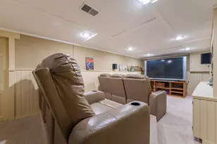 212 S Hillcrest St, Greenville, MI 48838 - Photo 25