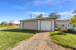 7644 Bothwell Hwy, Hudson, MI 49247 - Photo 11