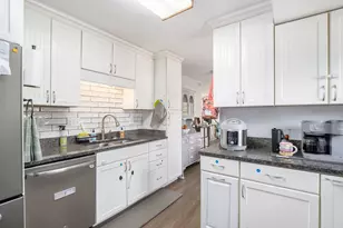 1131 Frisbie Blvd, Springfield, MI 49037 - Photo 7