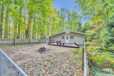 8128 Highland Trail, Canadian Lakes, MI 49346 - Photo 15