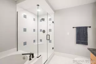 335 Bridge St NW, Grand Rapids, MI 49504 - Photo 23