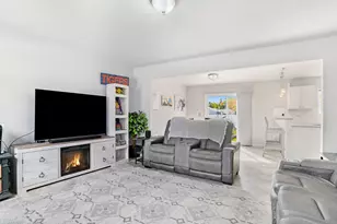 330 Lotz Ct, Wayland, MI 49348 - Photo 9