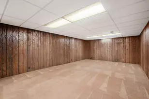 2192 Pawnee Path, Stevensville, MI 49127 - Photo 17