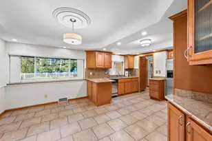 53223 Sophia Dr, Shelby Twp, MI 48316 - Photo 13